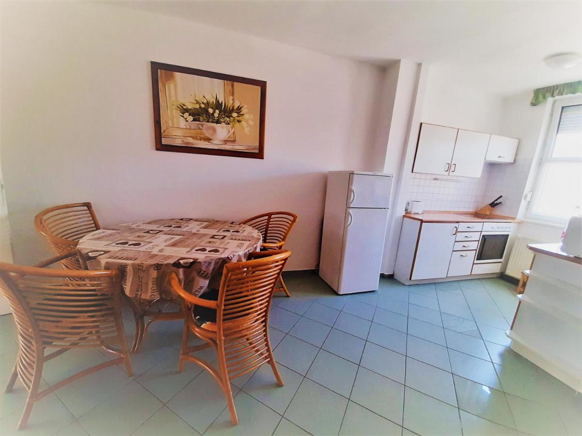 Max Thermal Apartman Hévíz Buitenkant foto